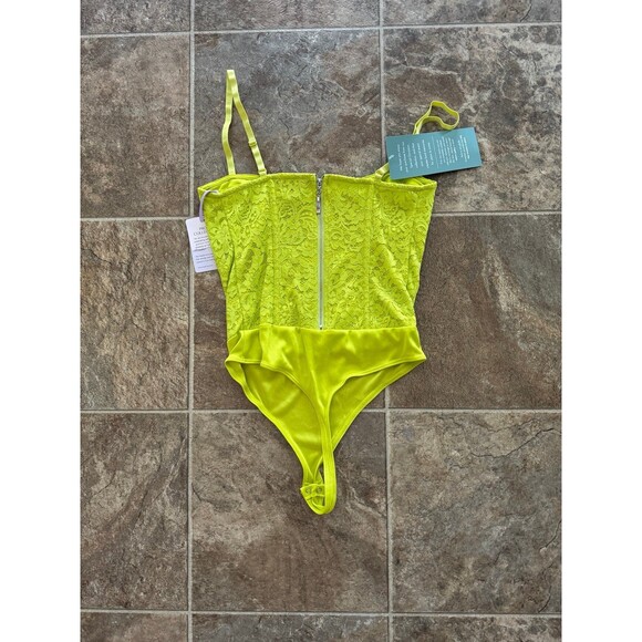 Johnny Wujek Lace Bodysuit Size 9 Nwt - Picture 6 of 10